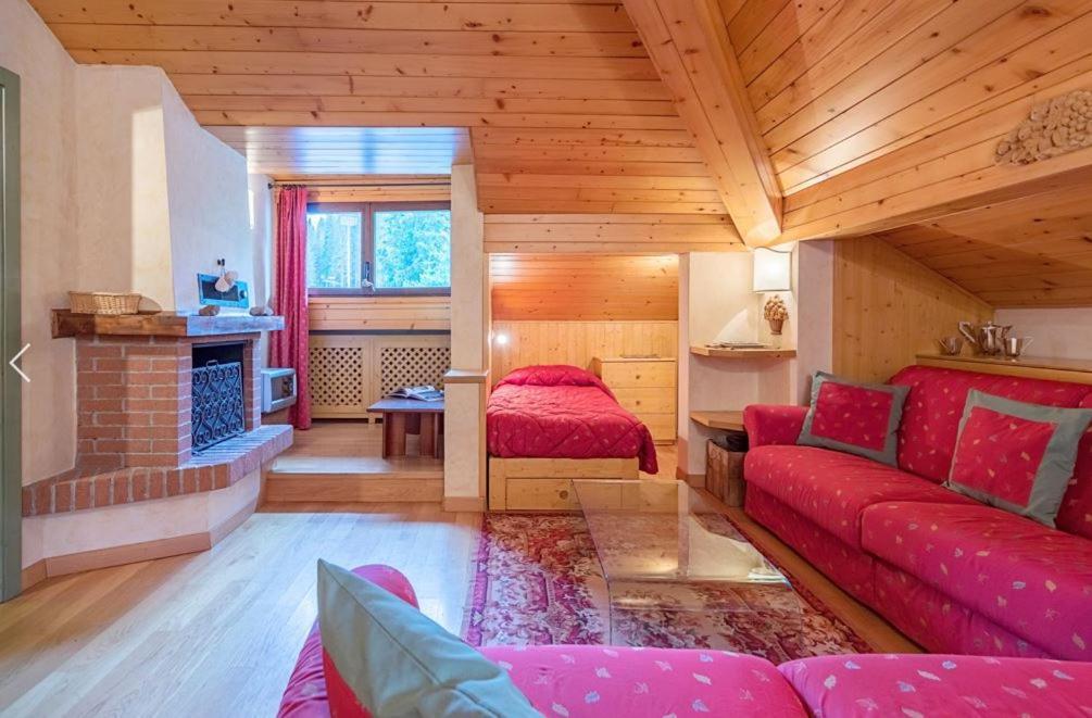 Deliziosa Mansarda Ai Piedi Della Pista 3Tre Apartment Мадона ди Кампильо Екстериор снимка