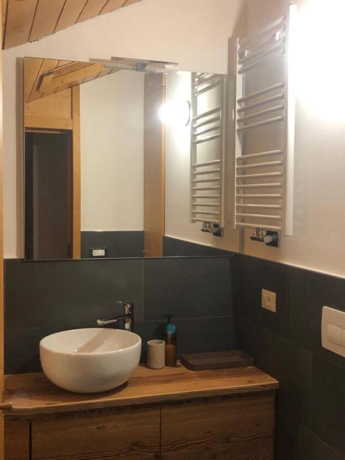 Deliziosa Mansarda Ai Piedi Della Pista 3Tre Apartment Мадона ди Кампильо Екстериор снимка